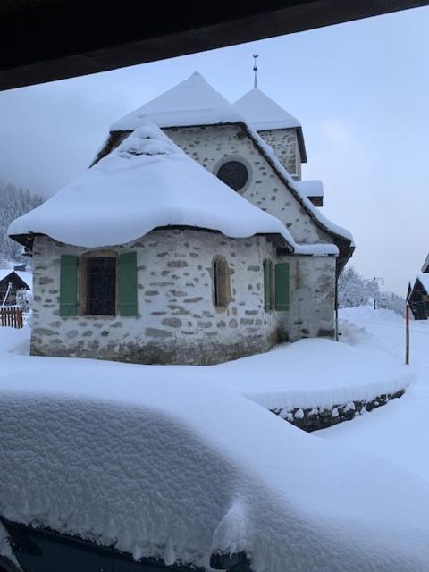 Auberge De L'Ours Vers L'Eglise Bagian luar foto