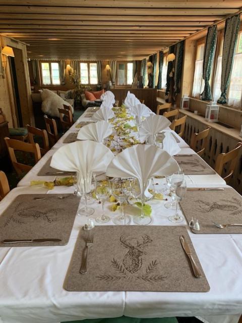 Auberge De L'Ours Vers L'Eglise Bagian luar foto