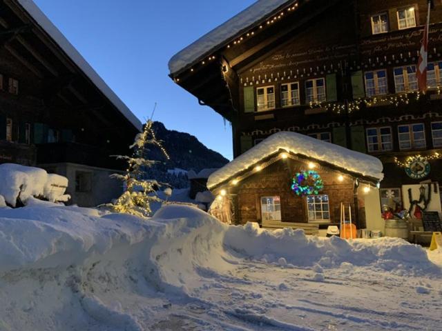 Auberge De L'Ours Vers L'Eglise Bagian luar foto